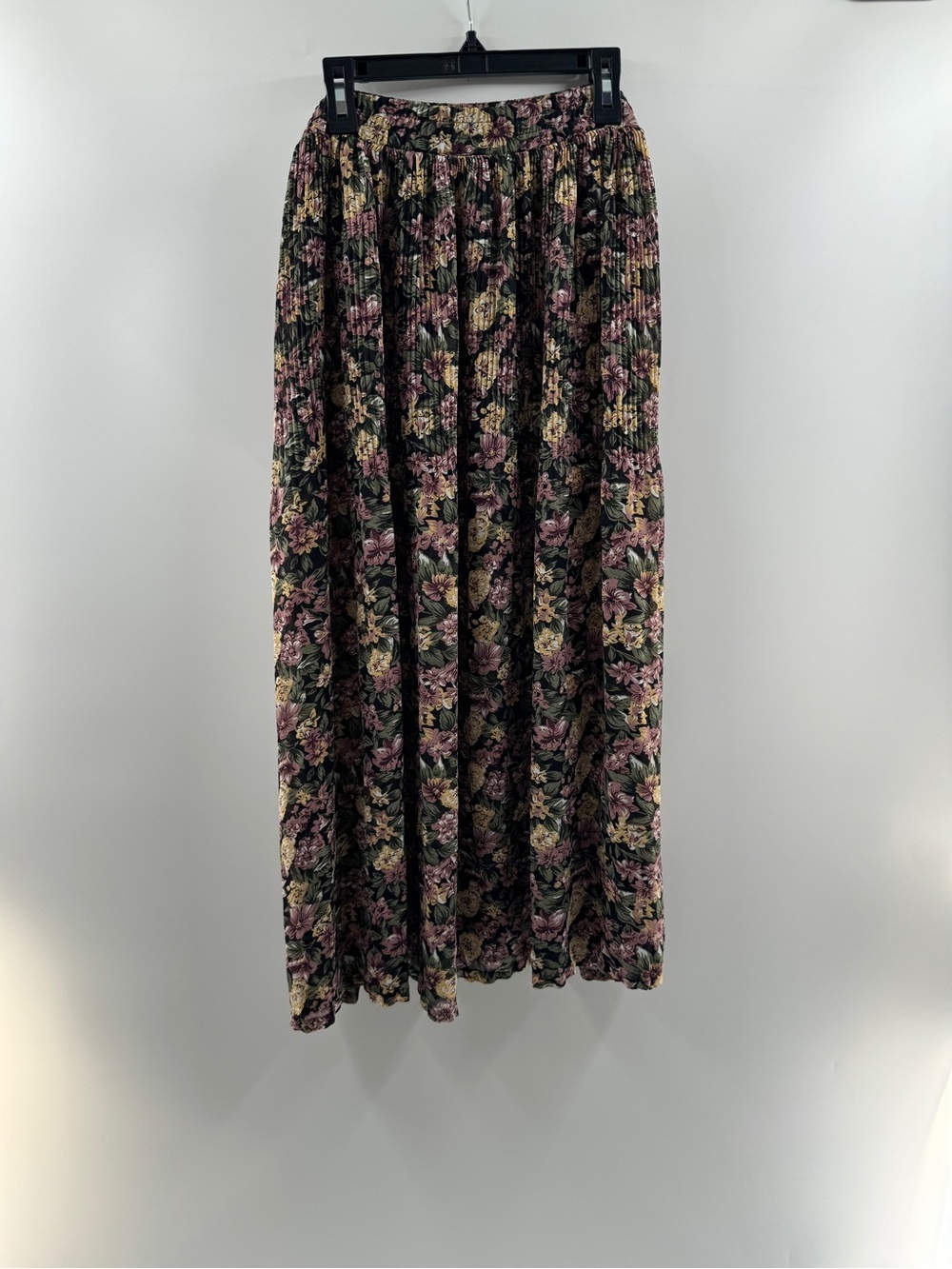 Sage Harbor Floral Midi Skirt – Women’s Medium